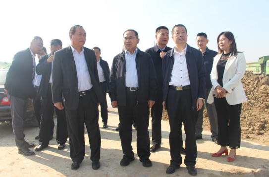 蘭山區(qū)委副書記、區(qū)長沈如茂一行到臨沂商貿(mào)服務(wù)型國家物流樞紐山東順和國際智慧物流園項(xiàng)目現(xiàn)場視察工作